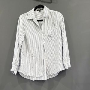 Botton down shirt in stripes